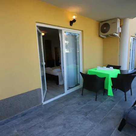 Ambiente Konukevi 4*